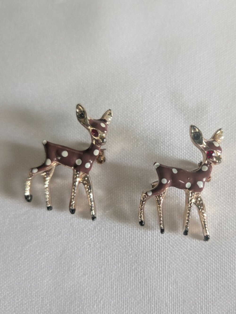 Vintage Late 50s Early 70s Deer Fawn Scatter Pin Brooches Set of Two